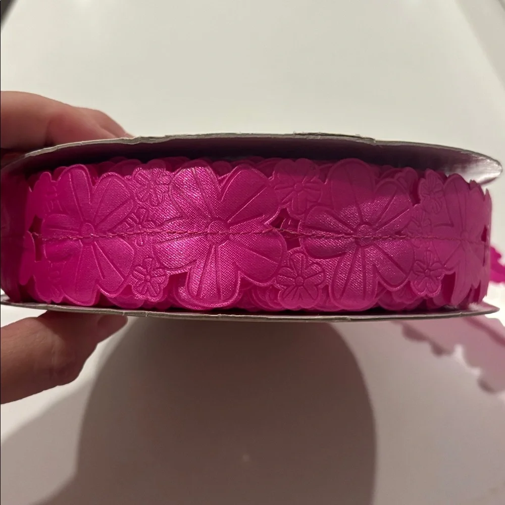 Kirkland Signature Floral Wire Edged Ribbon… 1.5 Inch by 50 Yards… NWT